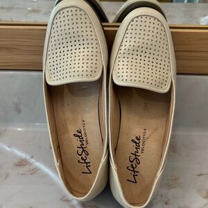 Life Stride Women's Beige Perforated Loafers